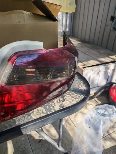 Par foco trasero yaris 2016 - miniatura 2