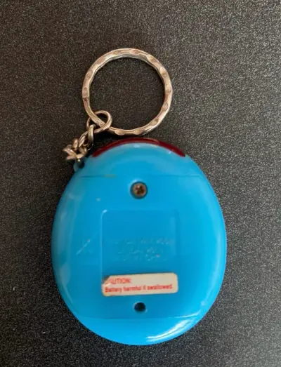 Tamagotchi Connection azul con llavero - miniatura 2