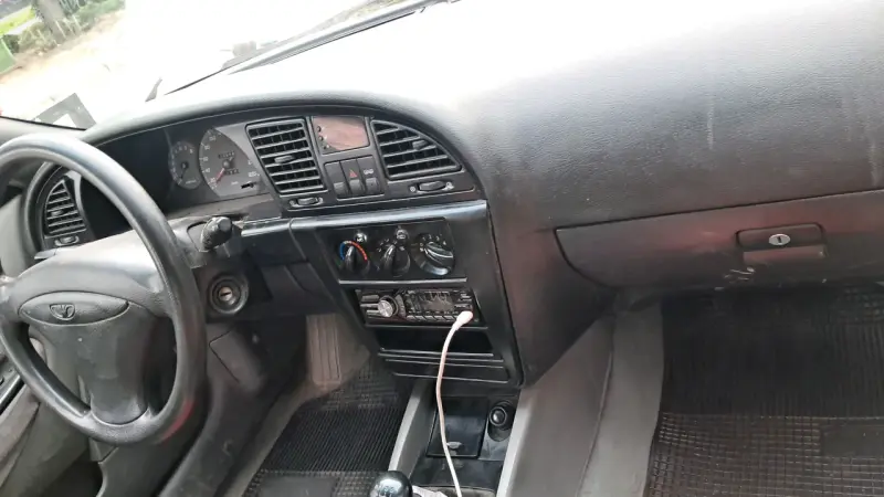 Daewoo nubira full 2001 - 3