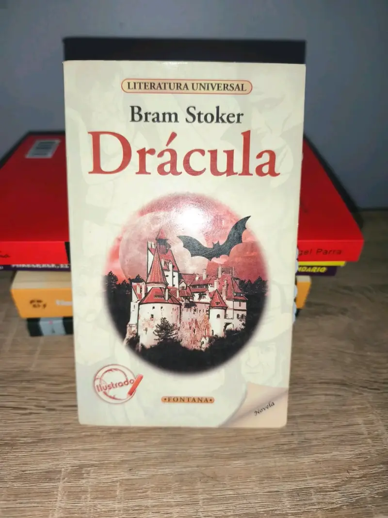 Libro Drácula de Bram Stoker Edición Ilustrada - 1