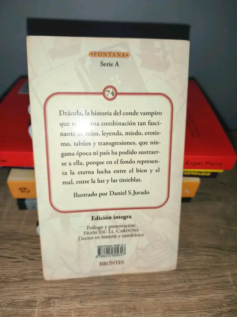 Libro Drácula de Bram Stoker Edición Ilustrada - 2
