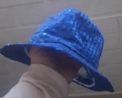 Sombrero azul brillante - miniatura 3