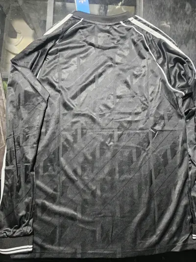 Camiseta Adidas Colo-Colo Negra Manga Larga - miniatura 2
