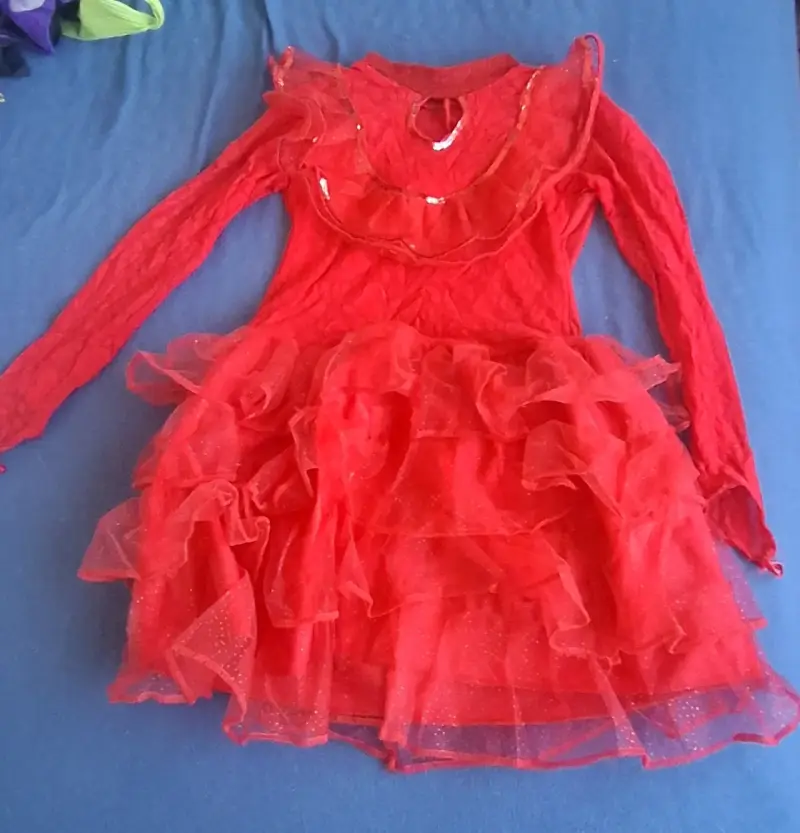 Vestido rojo de fiesta para niña - 2