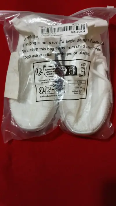 Zapatillas deportivas blancas para niños talla 31 - miniatura 1