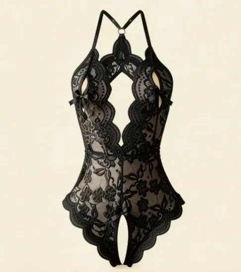 Body de encaje negro con diseño floral - 3