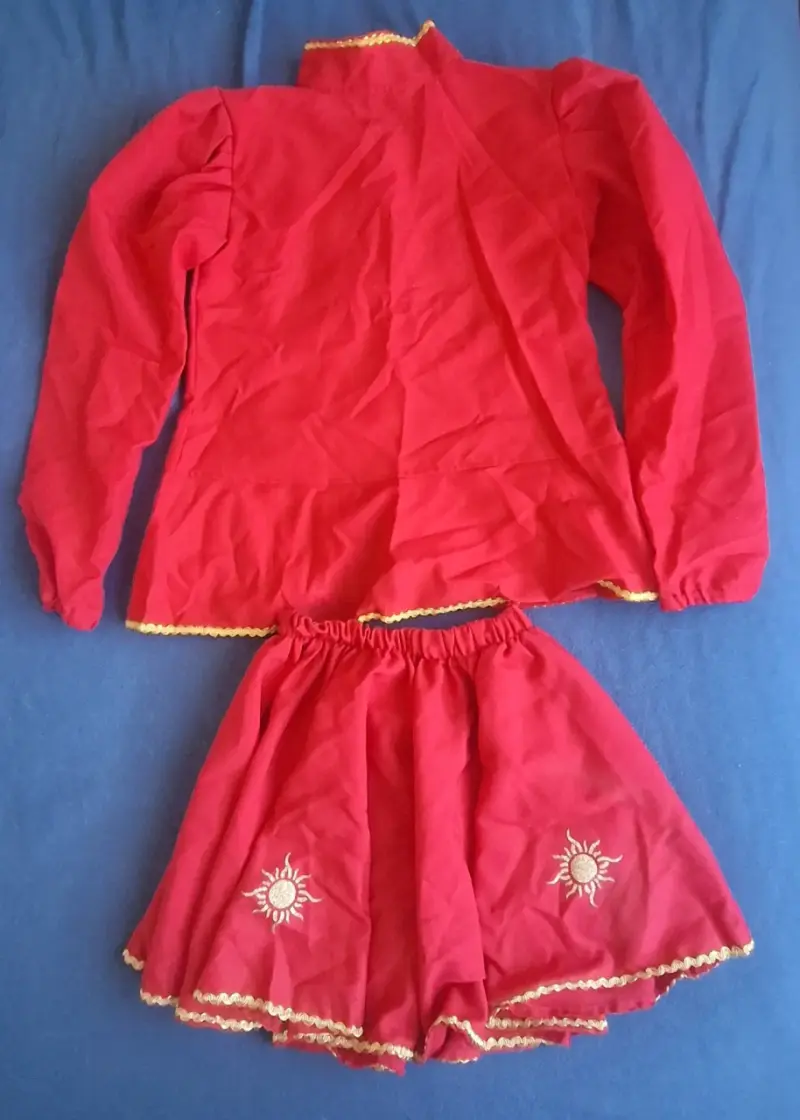 Conjunto de Danza Folclórica Rojo con Bordado - 2