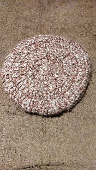 Boina tejida a crochet - miniatura 1