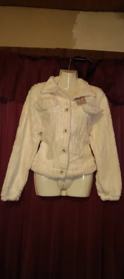 Chaqueta de felpa con capucha en varios colores - miniatura 5