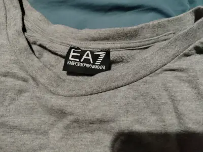 Polera gris EA7 Emporio Armani para hombre - miniatura 2