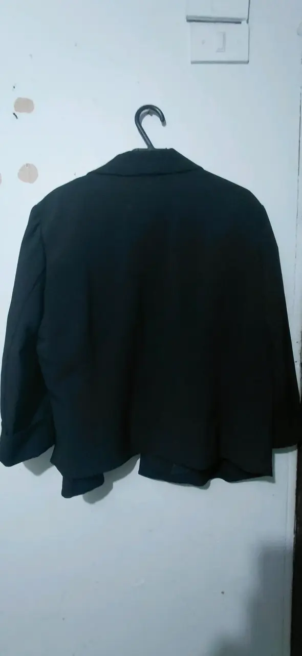 Blazer negro elegante para mujer - 2