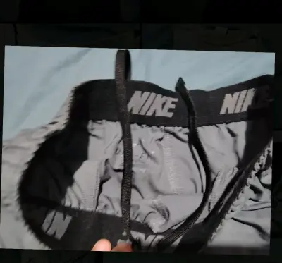 Shorts deportivos grises Nike para hombre - miniatura 2