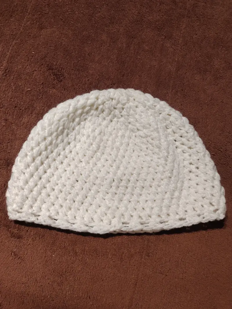 Gorro tejido a crochet blanco unisex - 2