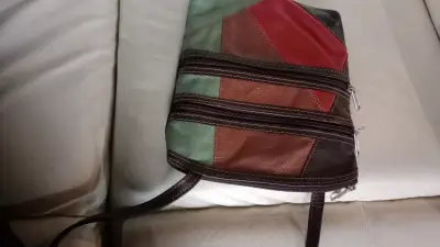 Cartera de cuero multicolor con correas ajustables - miniatura 3