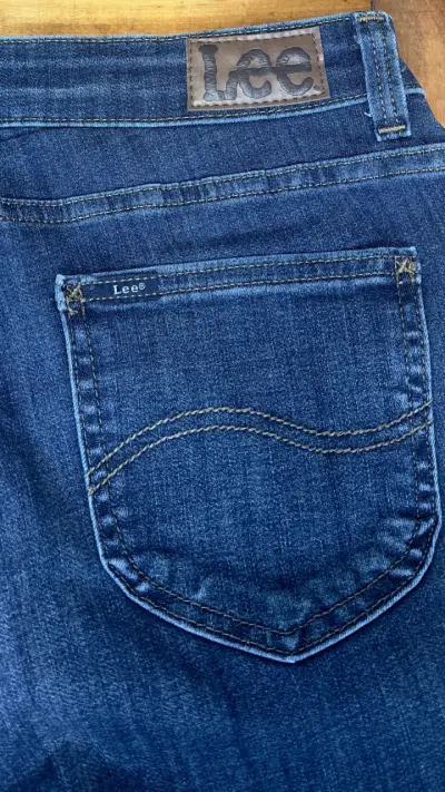 Jeans Lee Sculpting  Skinny  Azul Oscuro Talla 42 - miniatura 4