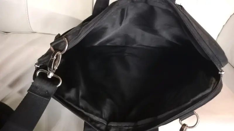 Maletín negro para portátil con correa ajustable - 3