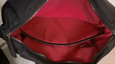 Bolso negro grande con cierre Head - miniatura 5