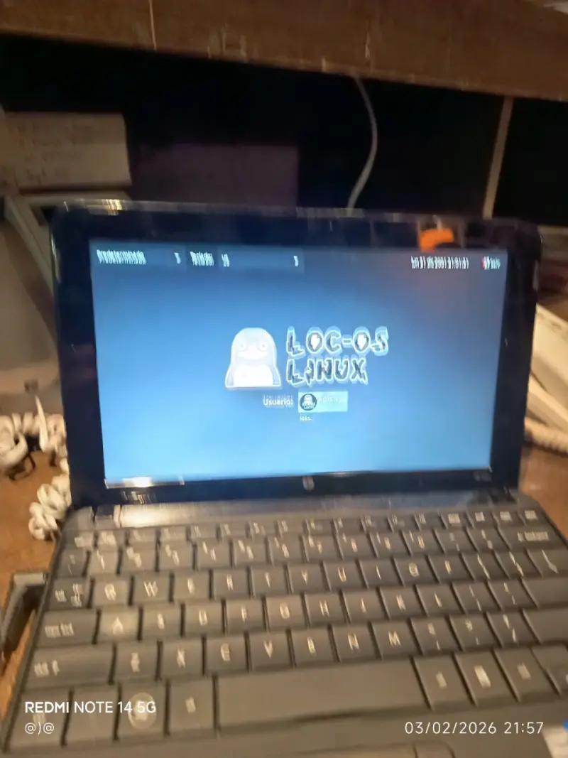 Notebook HP con procesador Intel Atom - 6