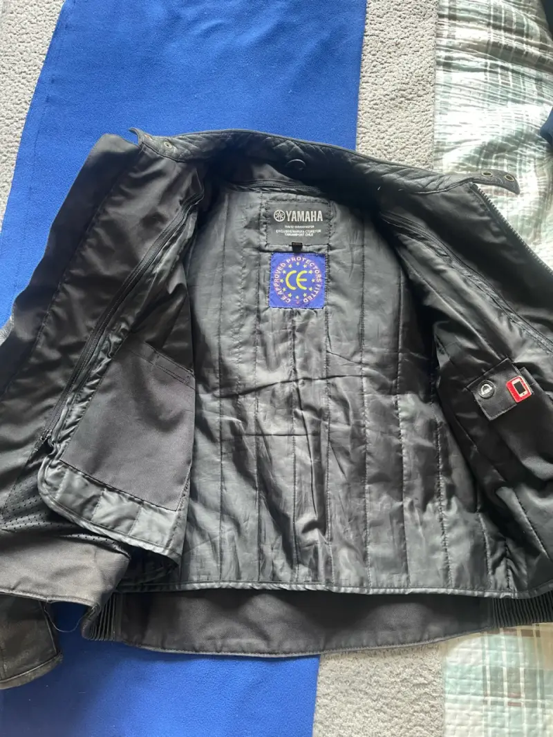 Chaqueta de cuero para moto Yamaha negra - 4