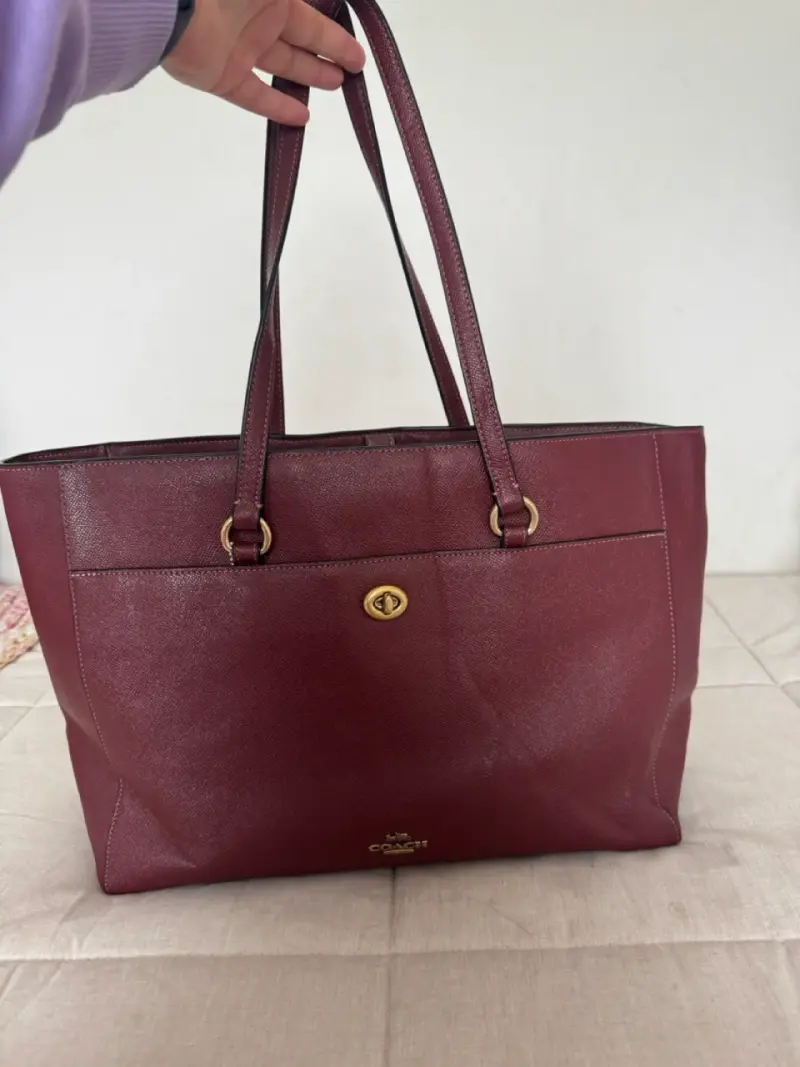 Bolso tote burdeos de cuero Coach - 2