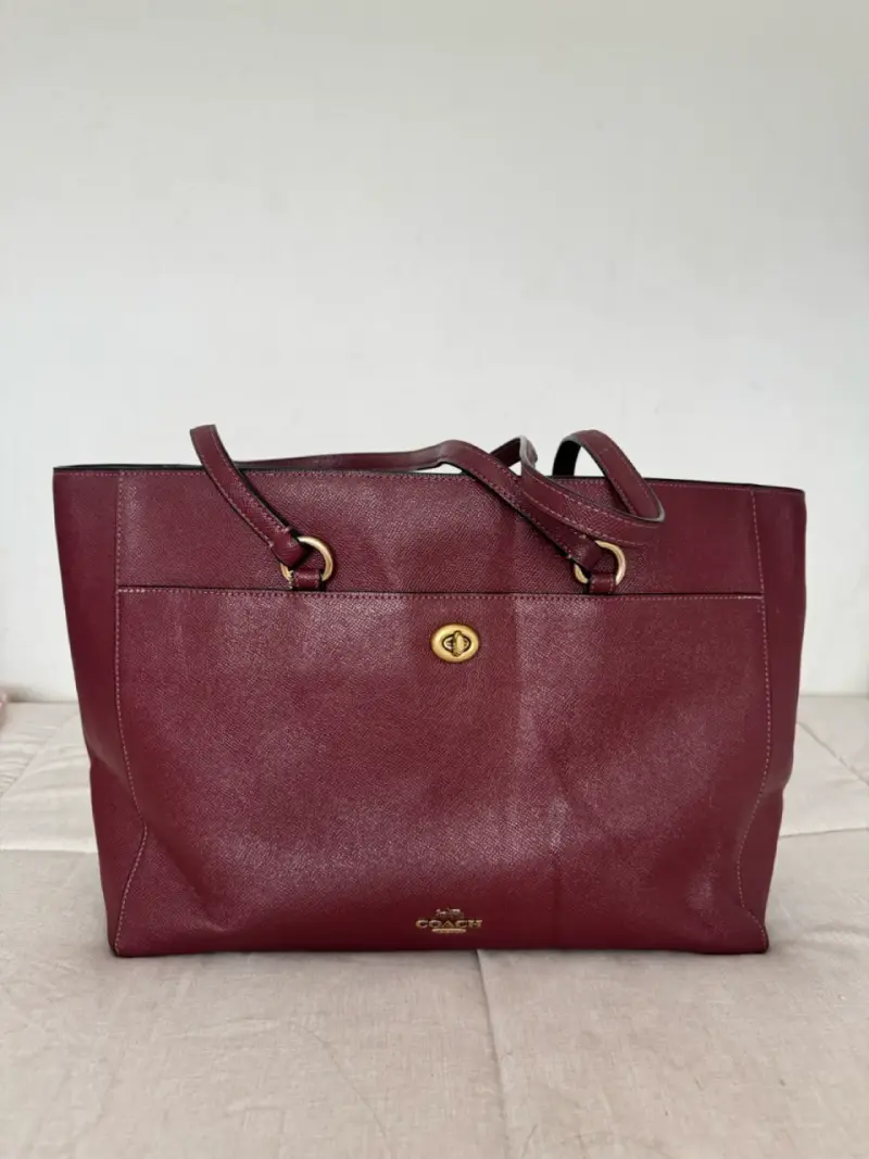 Bolso tote burdeos de cuero Coach - 3