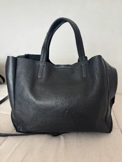 Bolso de cuero negro con correa ajustable - miniatura 2