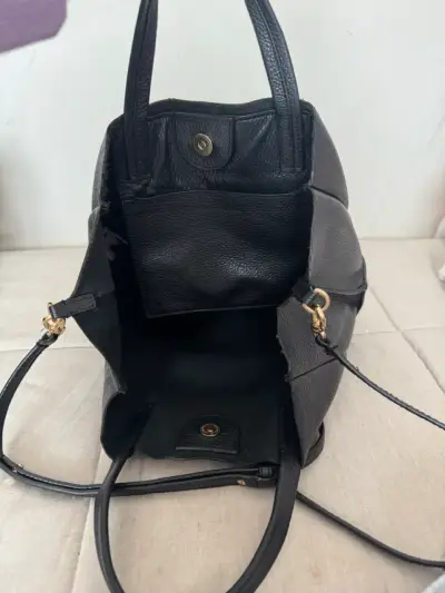 Bolso de cuero negro con correa ajustable - miniatura 3