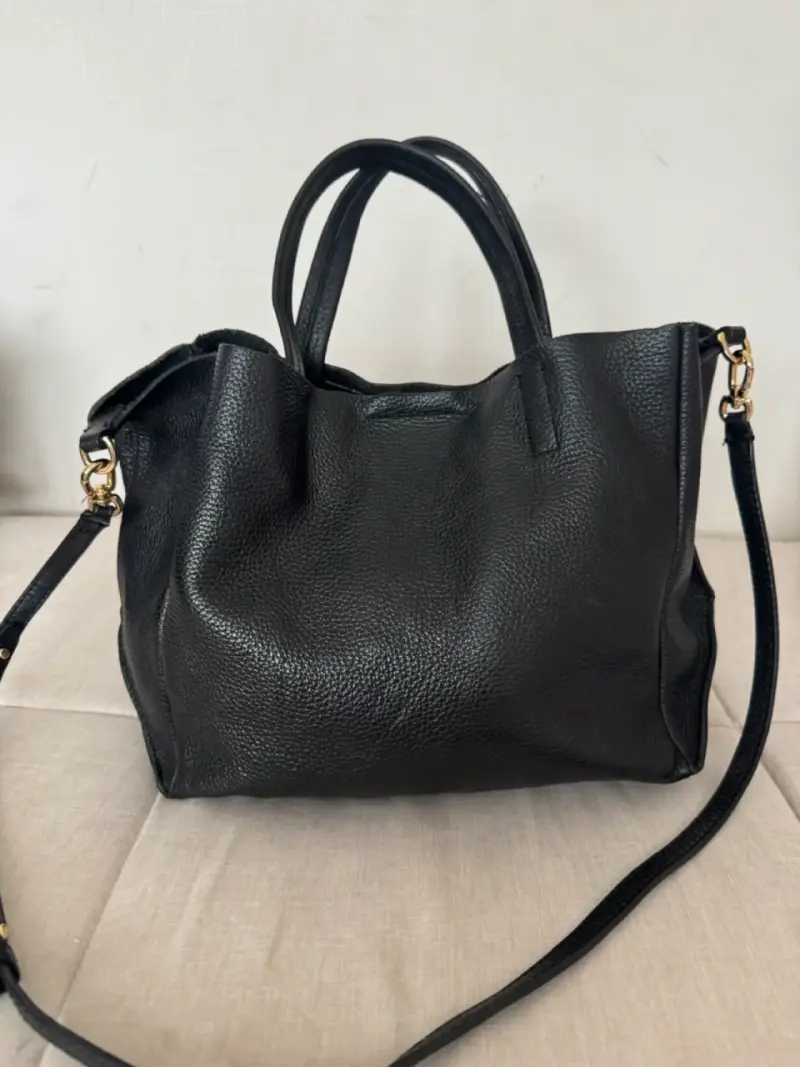 Bolso de cuero negro con correa ajustable - 4