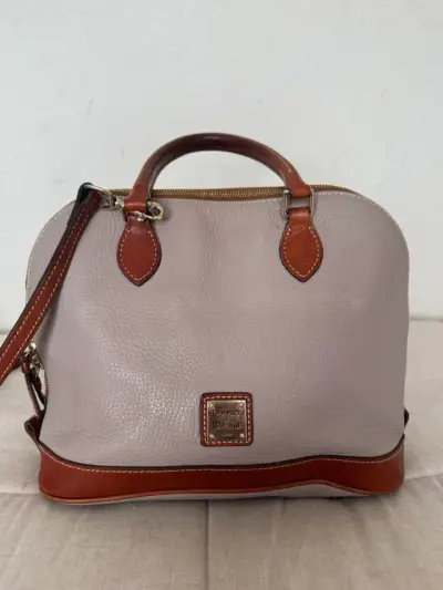 Bolso de cuero Dooney & Bourke beige y marrón - miniatura 1
