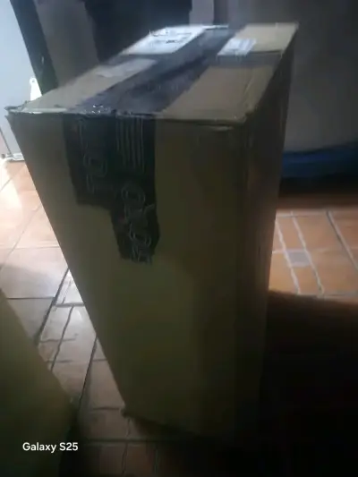 Maleta  totto  23 kg verde vendo - miniatura 2
