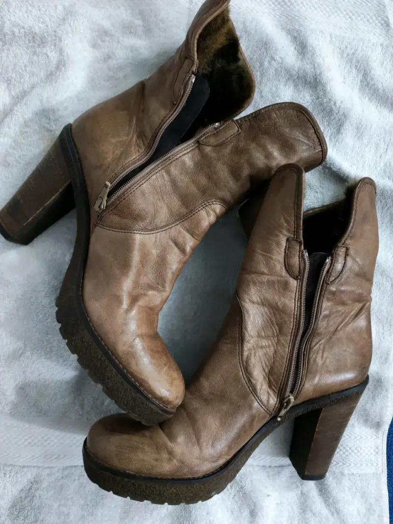 Botines de cuero marrón con tacón alto - 5
