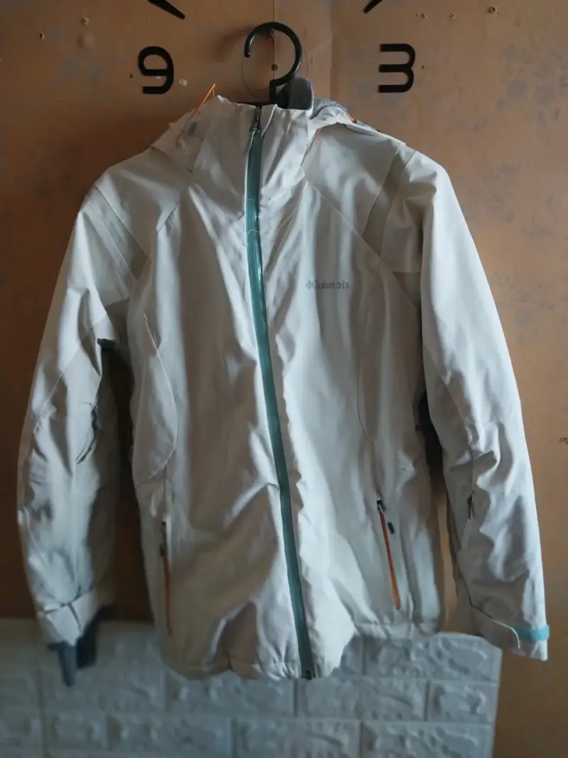Chaqueta impermeable Columbia blanca para mujer - 1