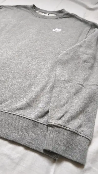 Polerón gris Nike - miniatura 3