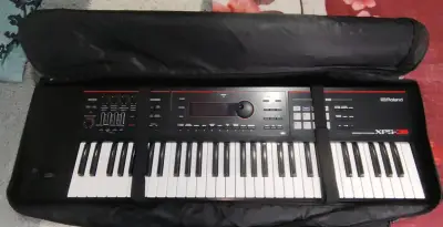 Teclado sintetizador Roland XPS-30 en buen estado - miniatura 1