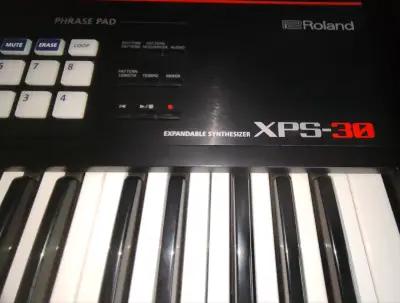 Teclado sintetizador Roland XPS-30 en buen estado - miniatura 2