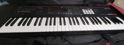 Teclado sintetizador Roland XPS-30 en buen estado - miniatura 4