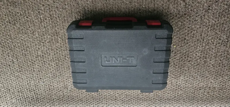 Probador de Tierra UNI-T UT278A+ con Estuche - 1