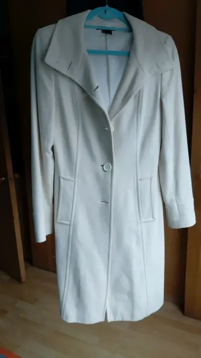 Abrigo largo blanco elegante para mujer - miniatura 1