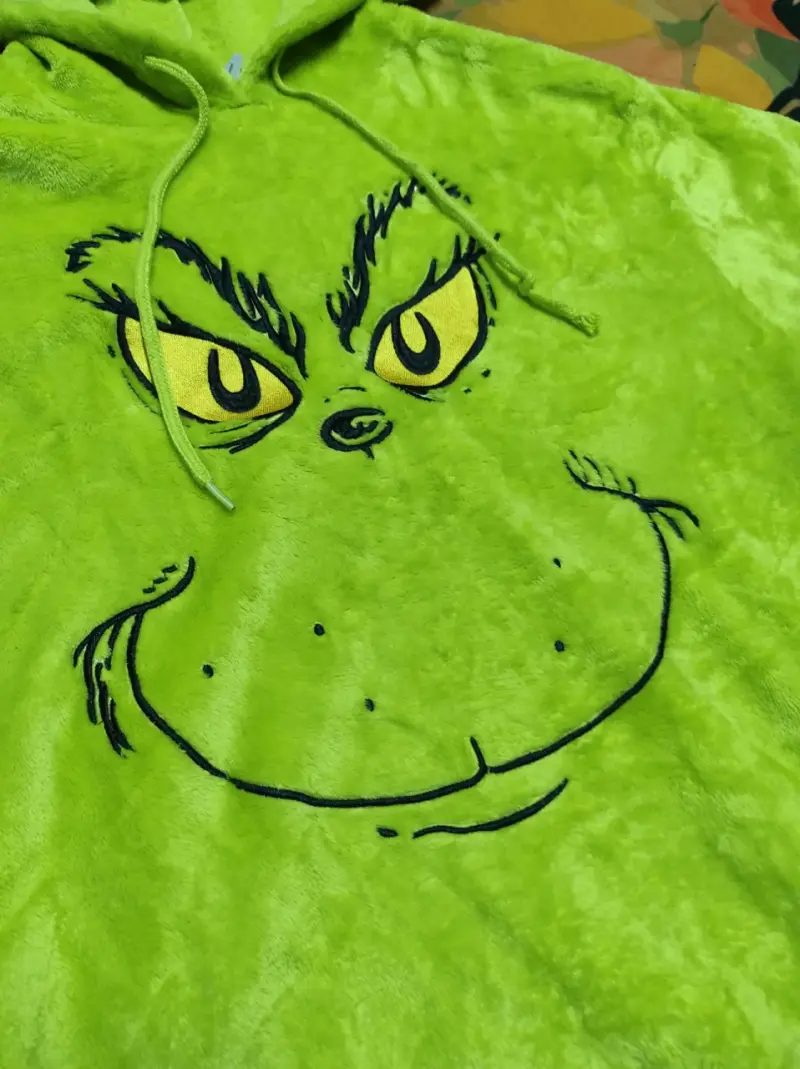 Polerón verde The Grinch con capucha - 3