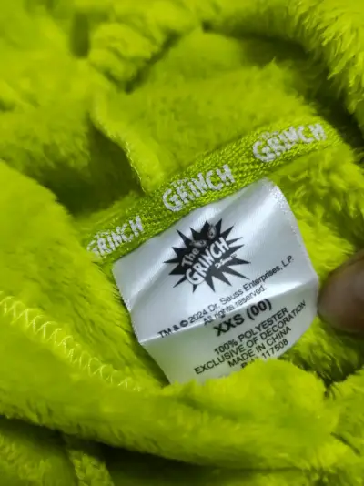 Polerón verde The Grinch con capucha - miniatura 4