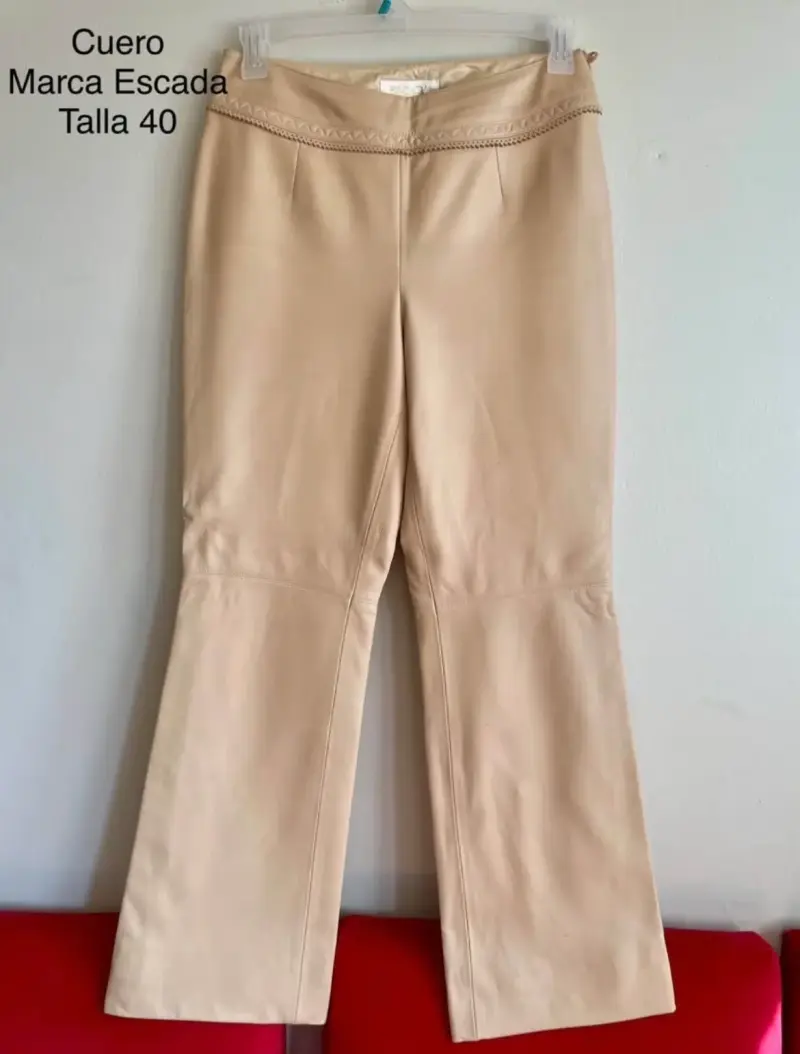 Pantalones 100% cuero Escada talla 40 - 1