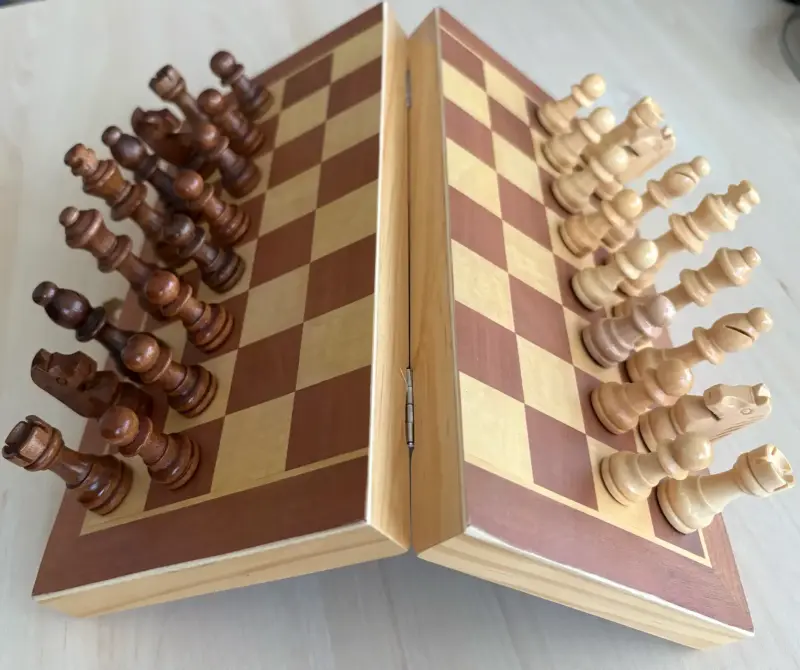 Juego de ajedrez magnético, de madera, plegable - 3