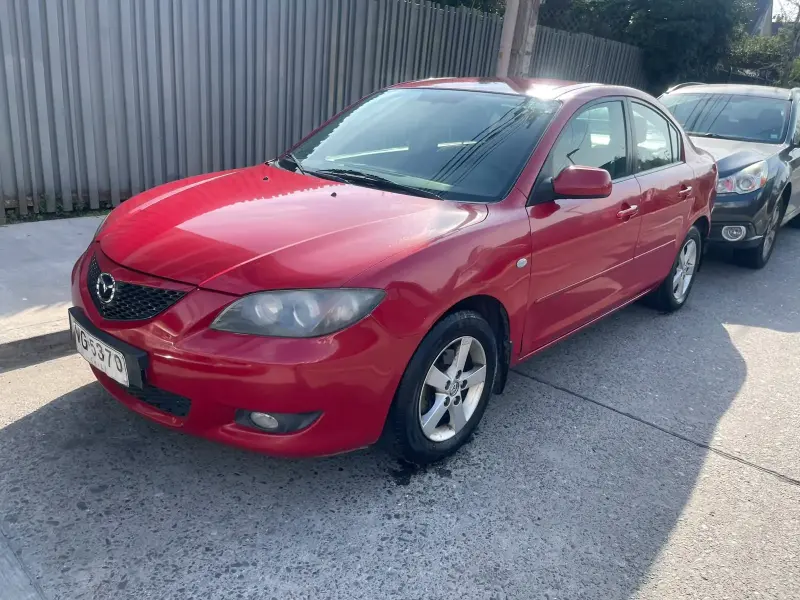 Mazda 3 Sedán Rojo año 2006 en Buen Estado - 6