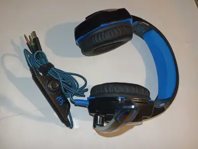 Auriculares gaming con micrófono y control de vol - miniatura 1