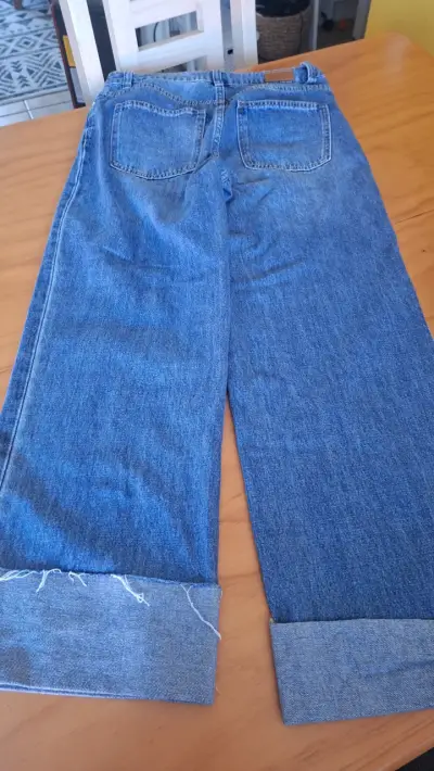 Jeans de mezclilla azul con dobladillo - miniatura 1