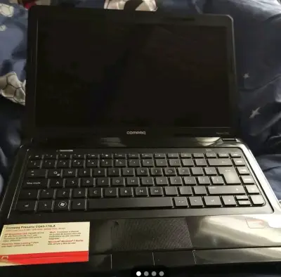 Laptop Compaq Presario CQ43 en buen estado - miniatura 3
