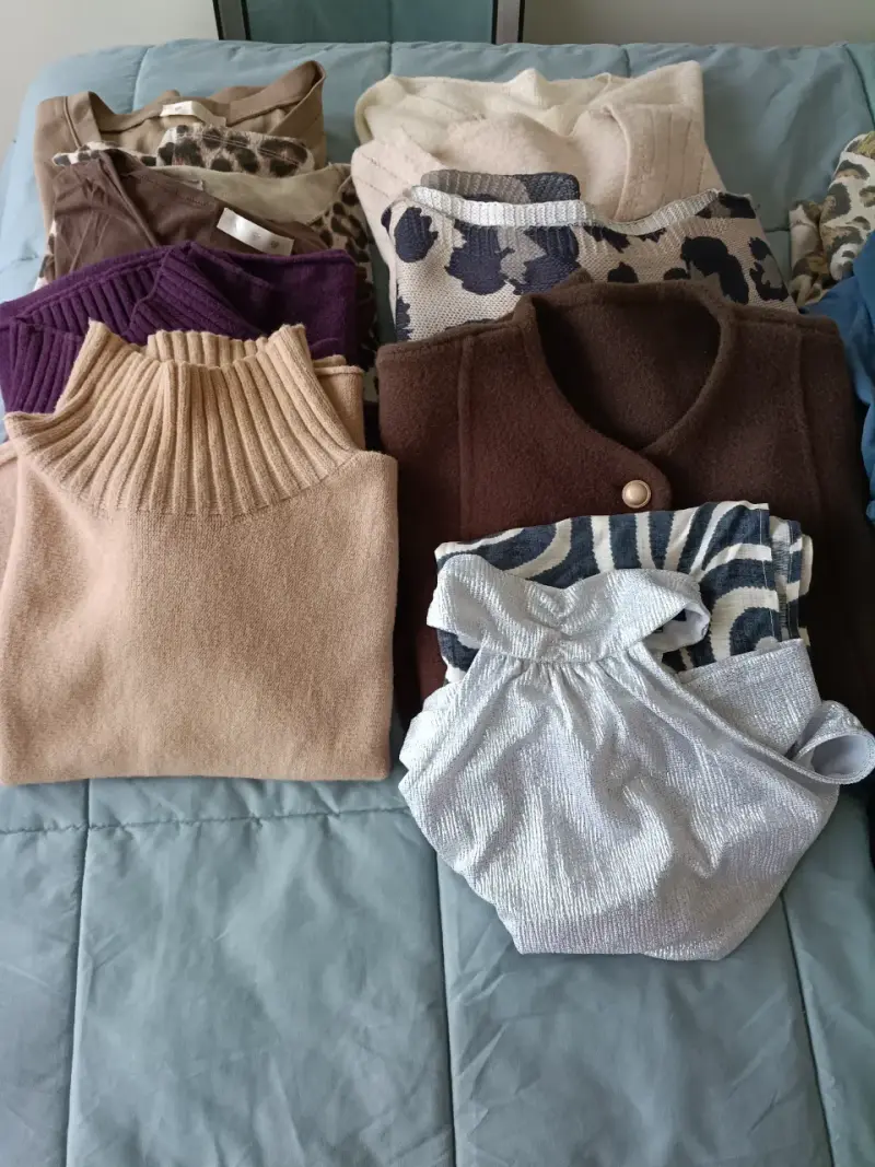 LOTE DE ROPA ITALIANA/ 19 PRENDAS - 2