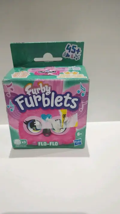Juguete interactivo Furby Furbies rosa - miniatura 3