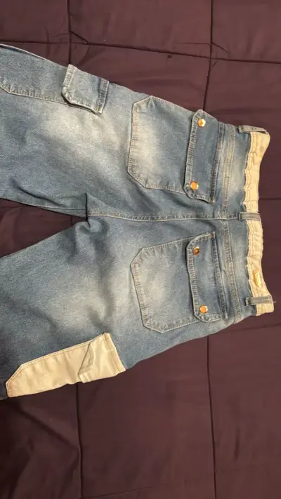 Jeans cargo de mezclilla con bolsillos - miniatura 3