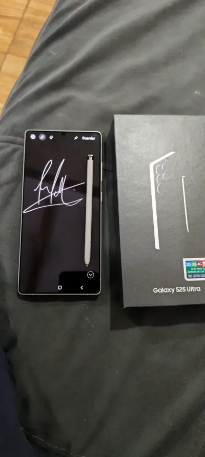 Samsung Galaxy S25 Ultra con S Pen y caja - miniatura 1